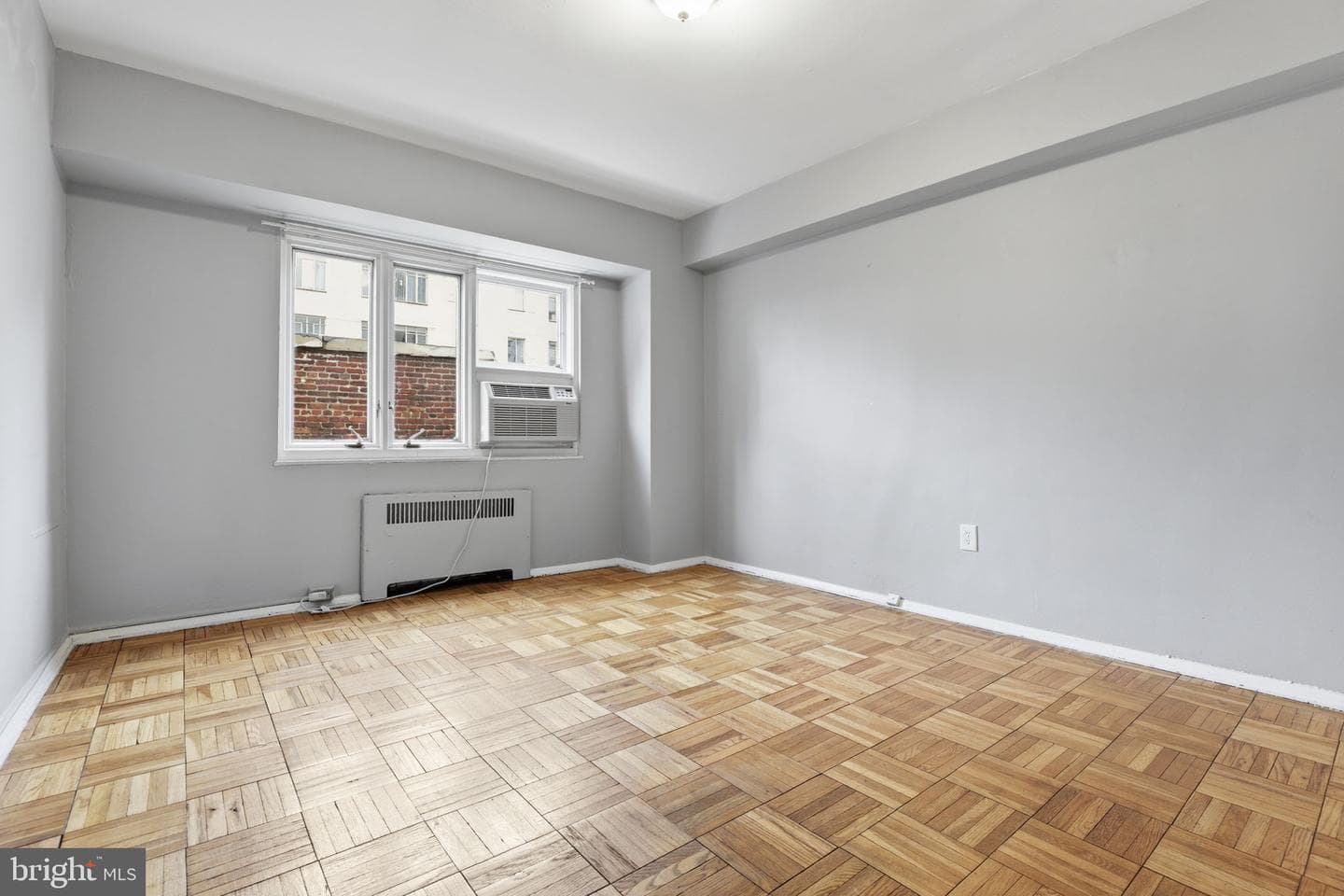2720 Wisconsin Avenue NW #302 photo 13