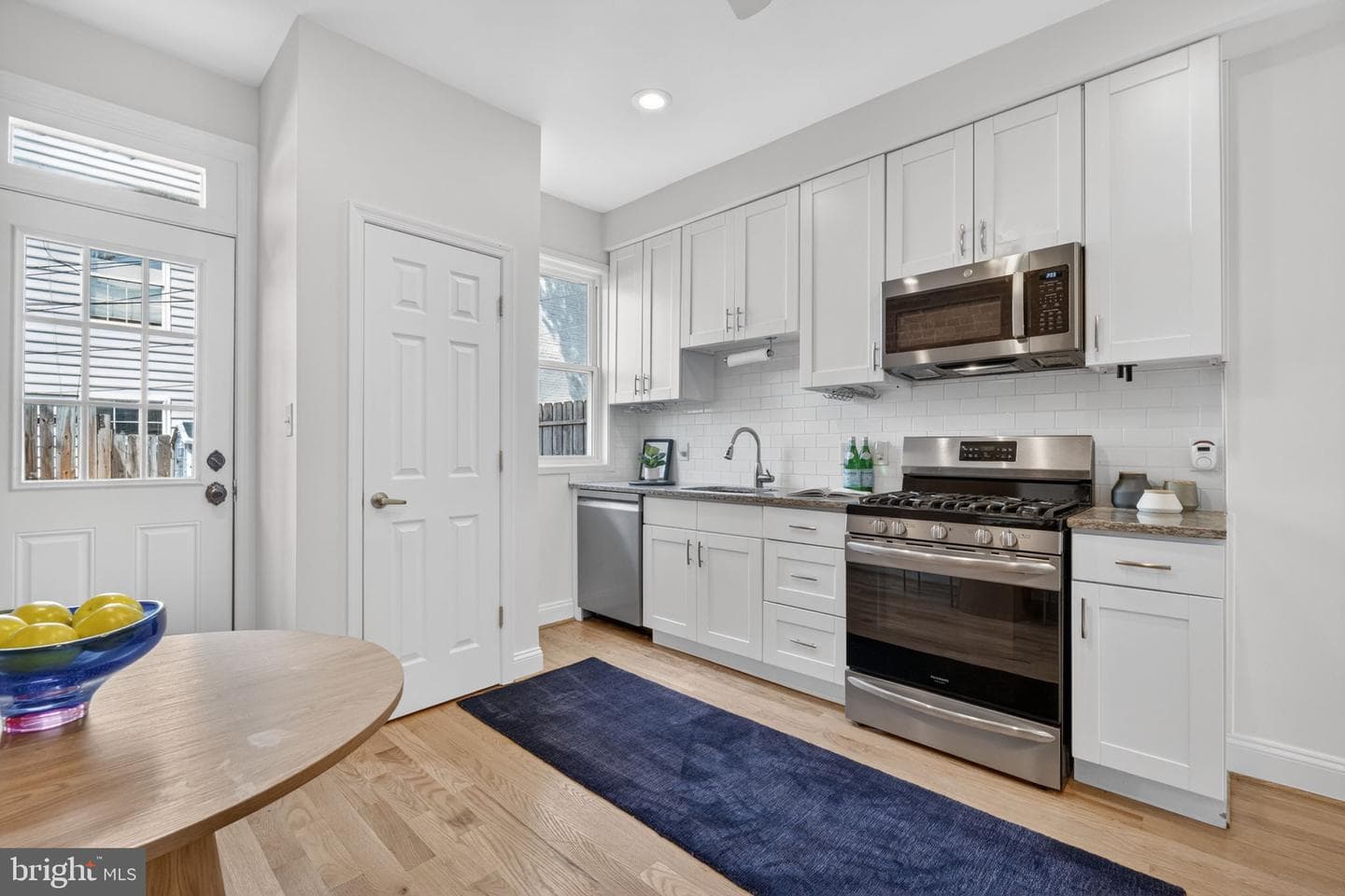 1372 C Street NE photo 11
