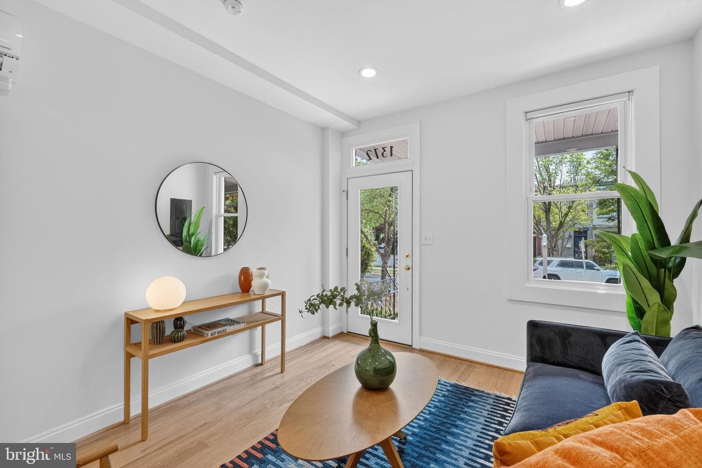 1372 C Street NE photo 9