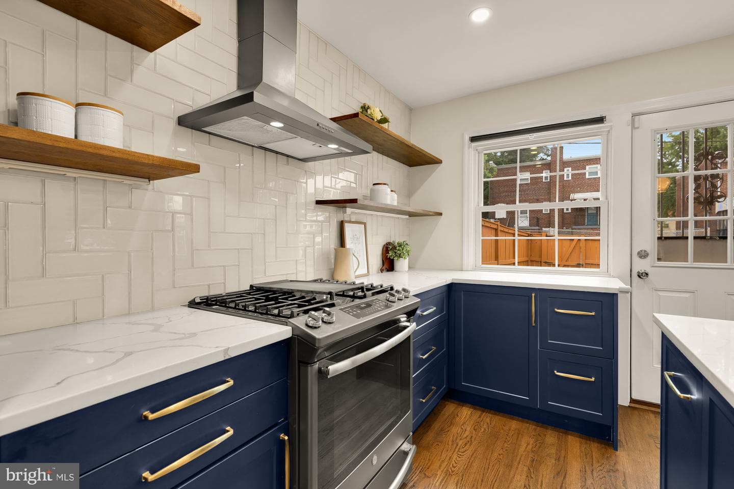 1408 Sheridan Street NW photo 12