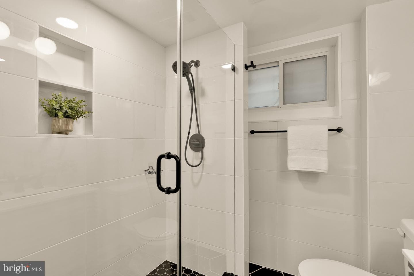 1408 Sheridan Street NW photo 36