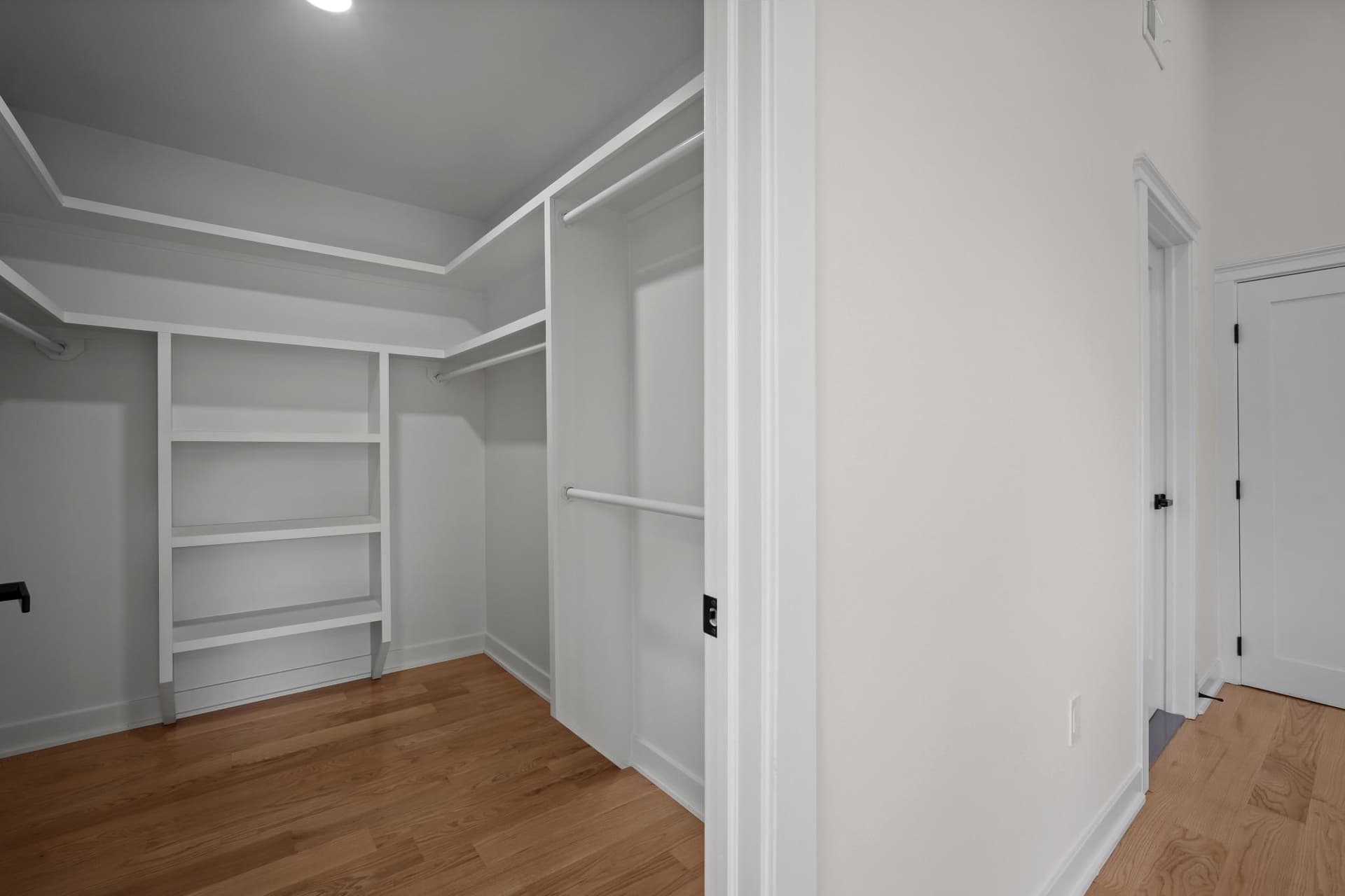 2831 Otis Street NE photo 39