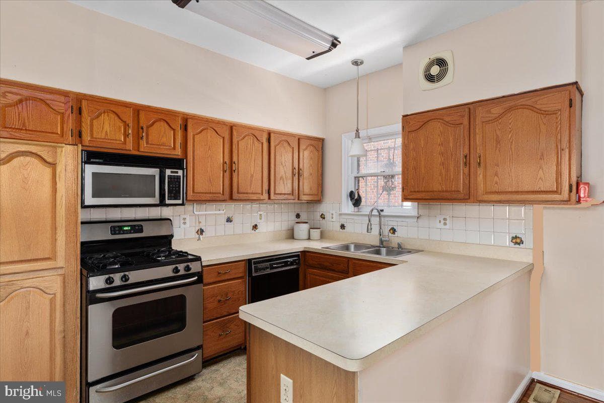 4200 12th Street NE photo 13