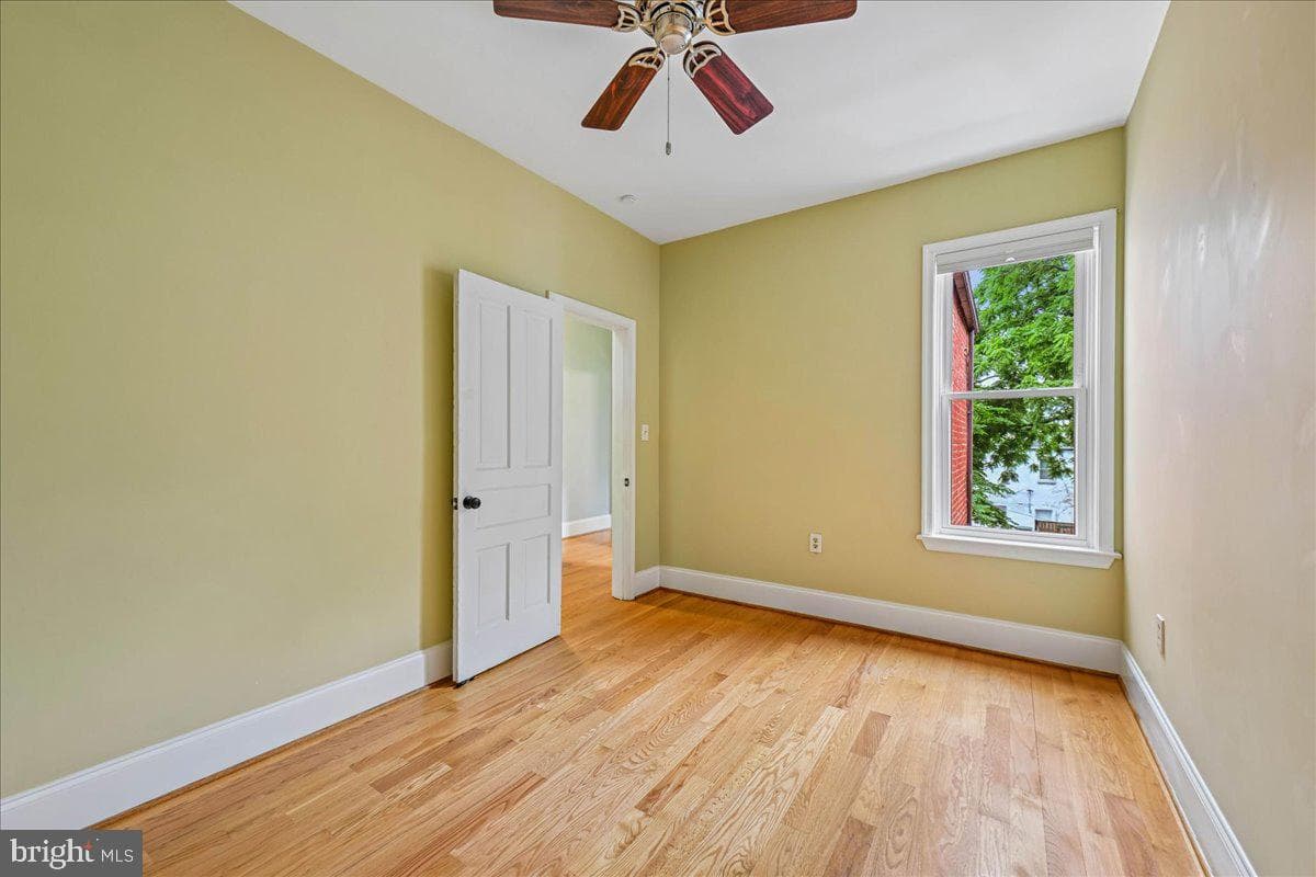 1261 Morse Street NE photo 23