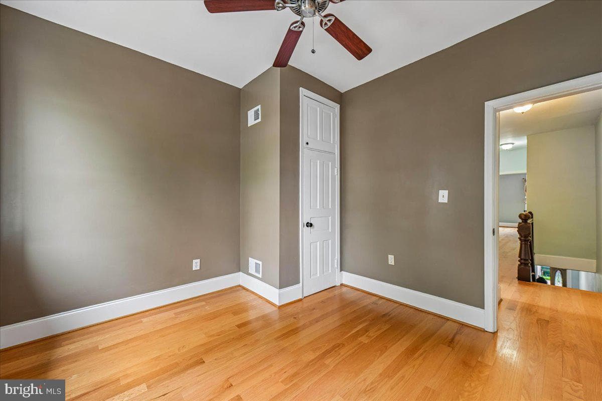 1261 Morse Street NE photo 27