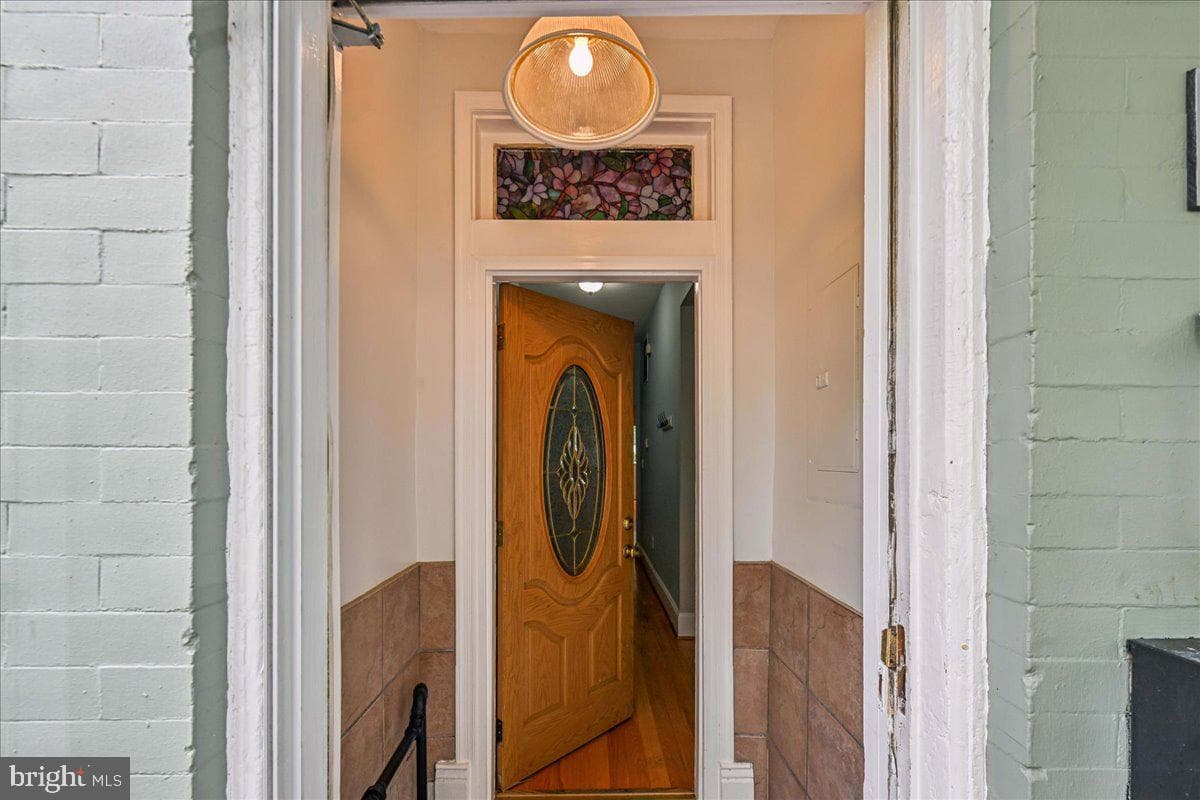 1261 Morse Street NE photo 5