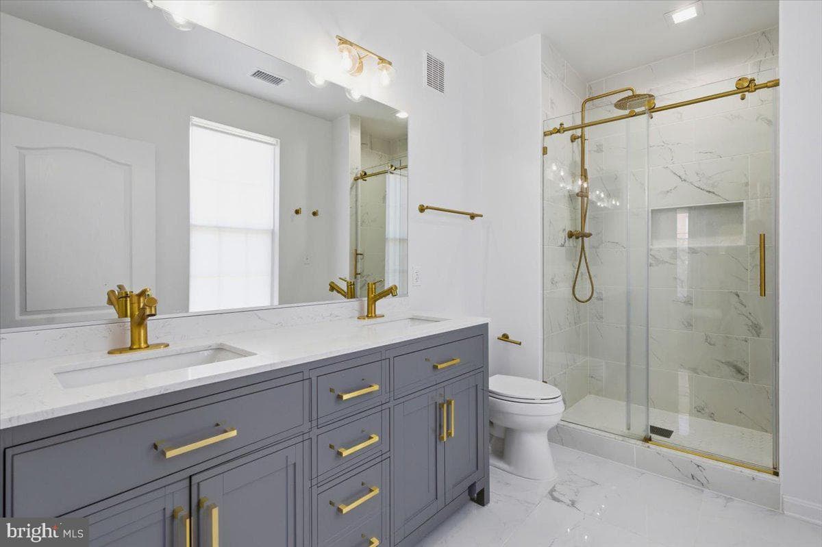 1451 Belmont Street NW #225 photo 26