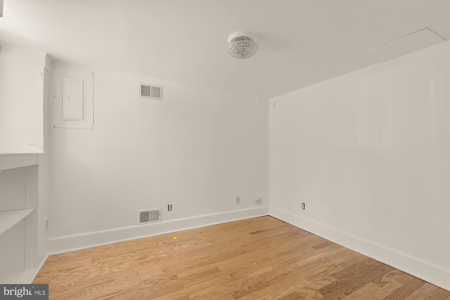 3446 Oakwood Terrace NW photo 65