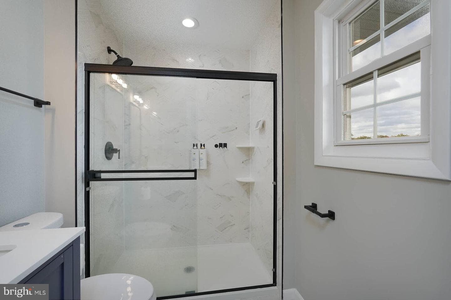 2425 Skyland Place SE photo 26