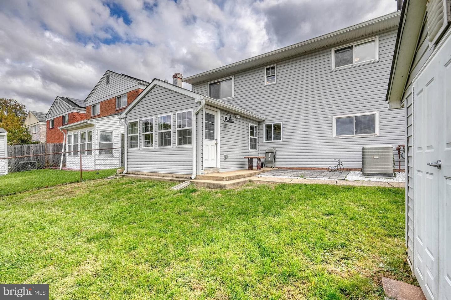 2425 Skyland Place SE photo 38