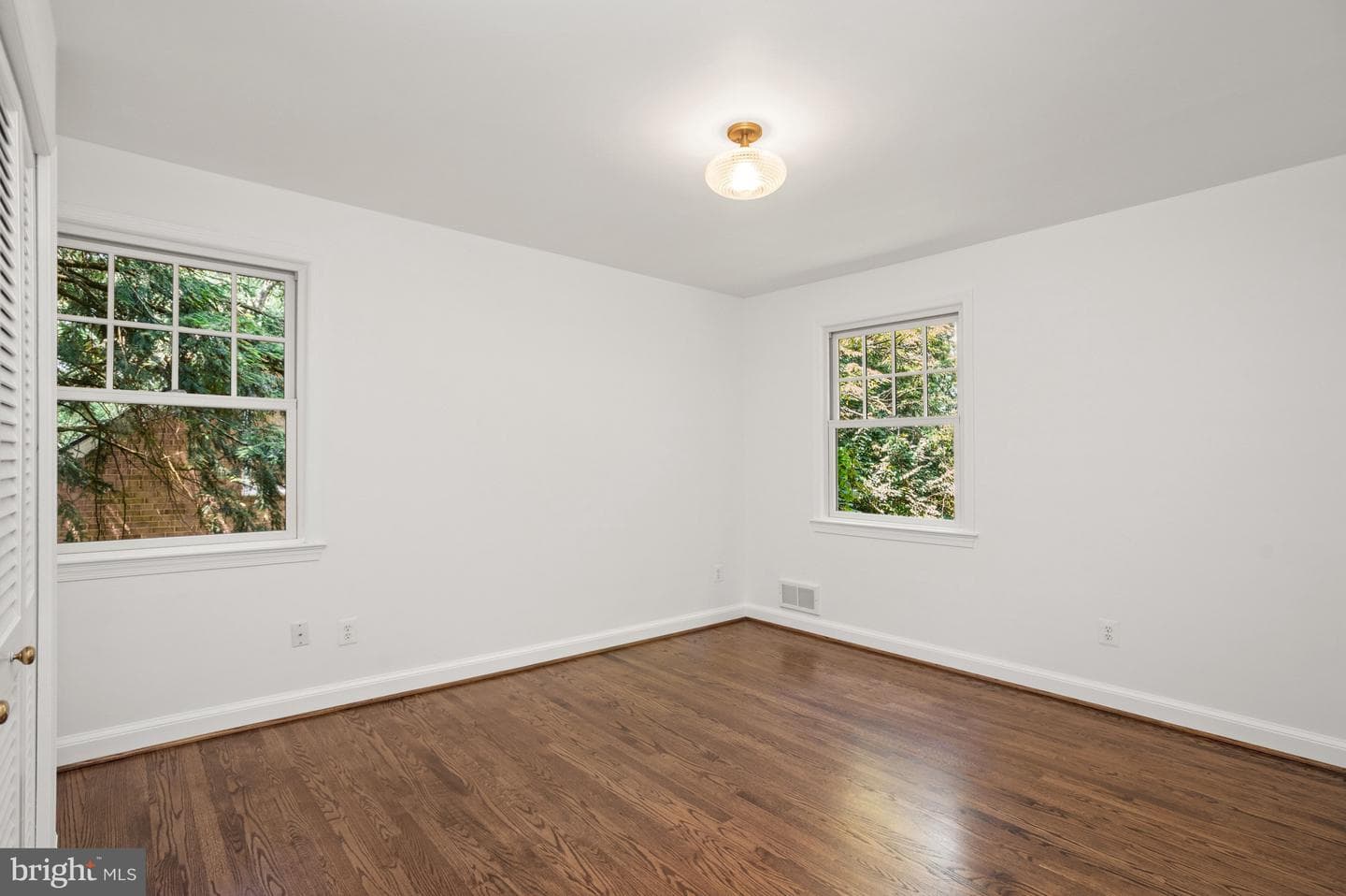 2816 Arizona Terrace NW photo 31