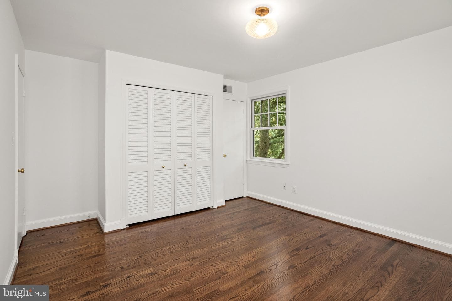 2816 Arizona Terrace NW photo 32