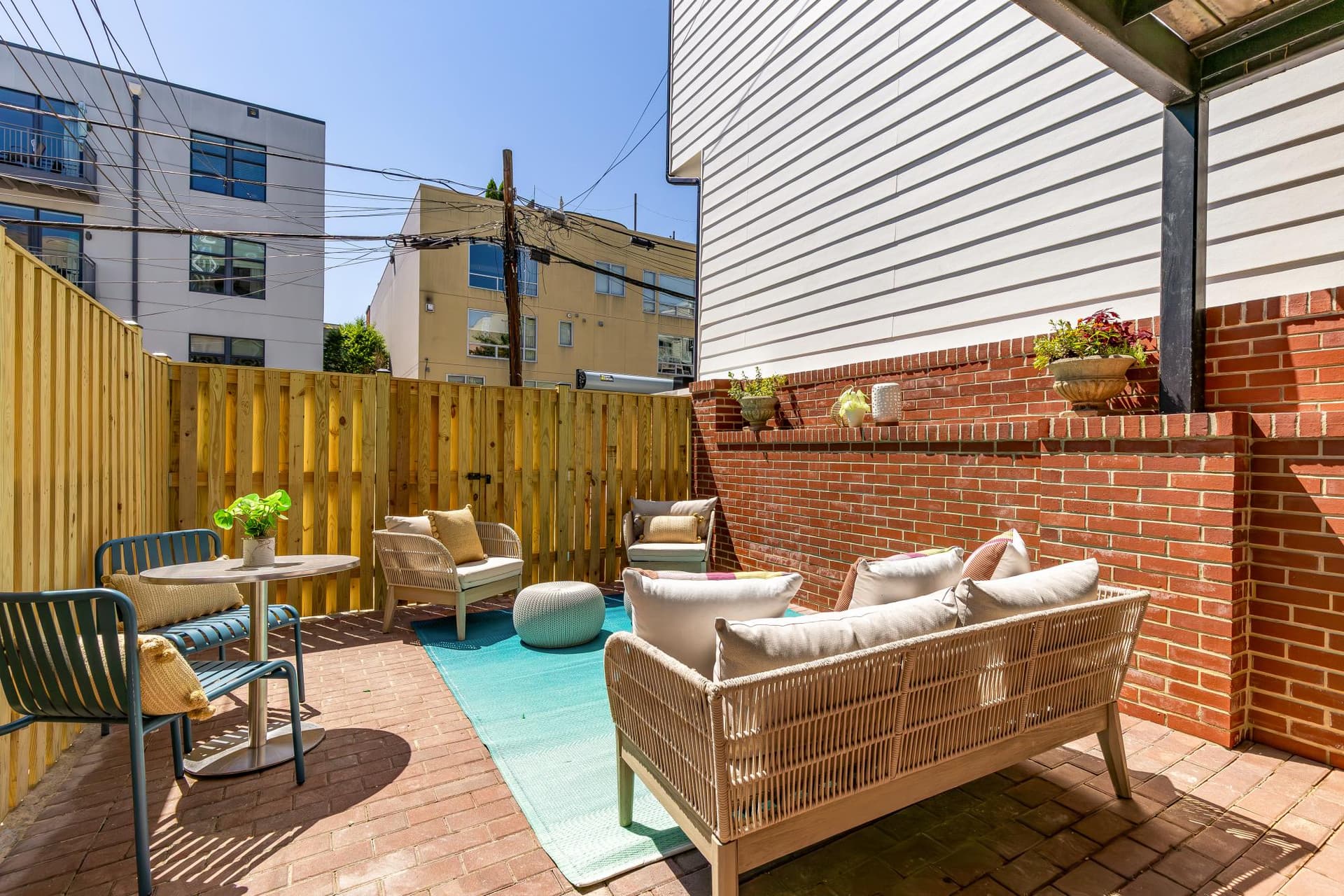 2434 Ontario NW #1 photo 2
