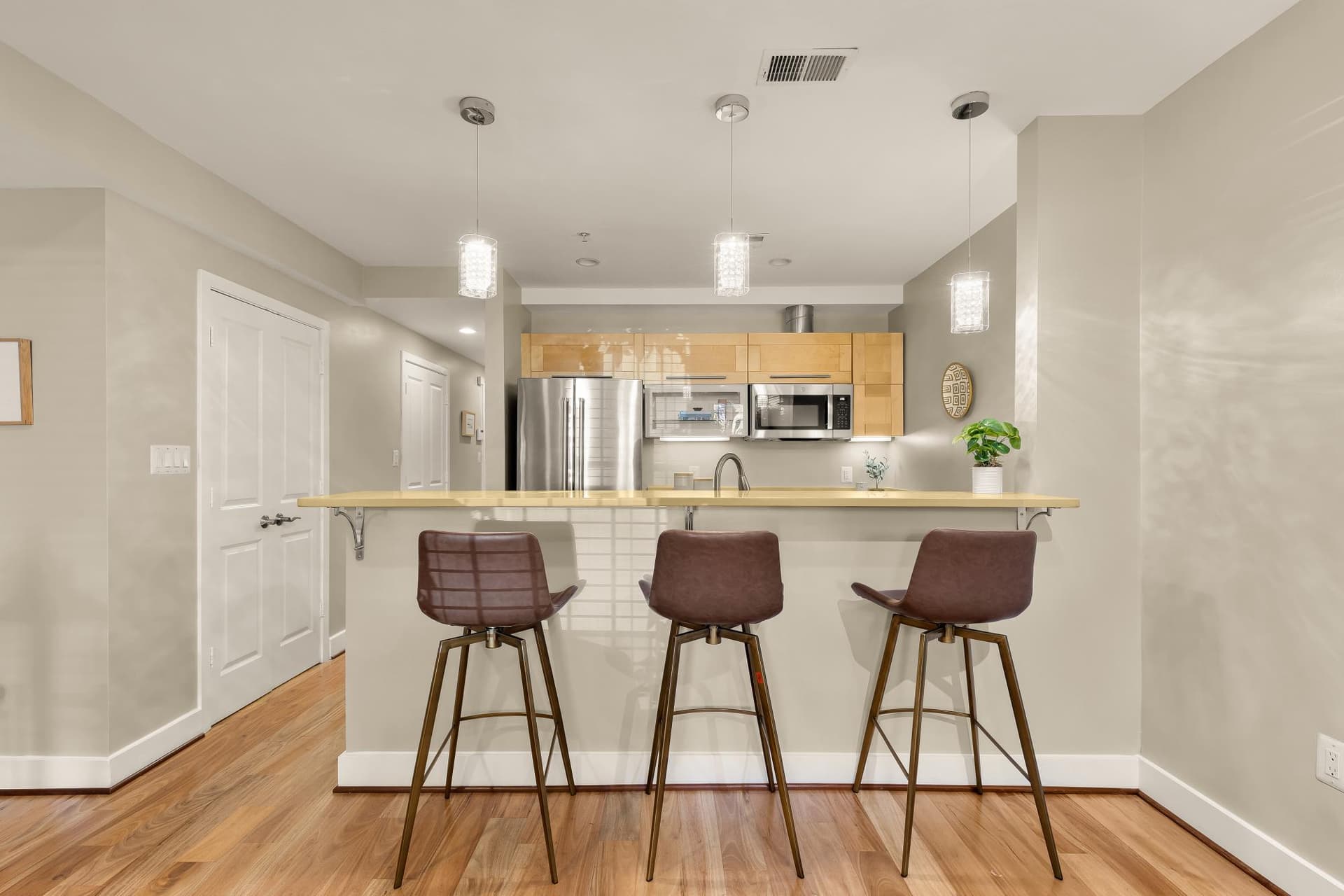 2434 Ontario NW #1 photo 6