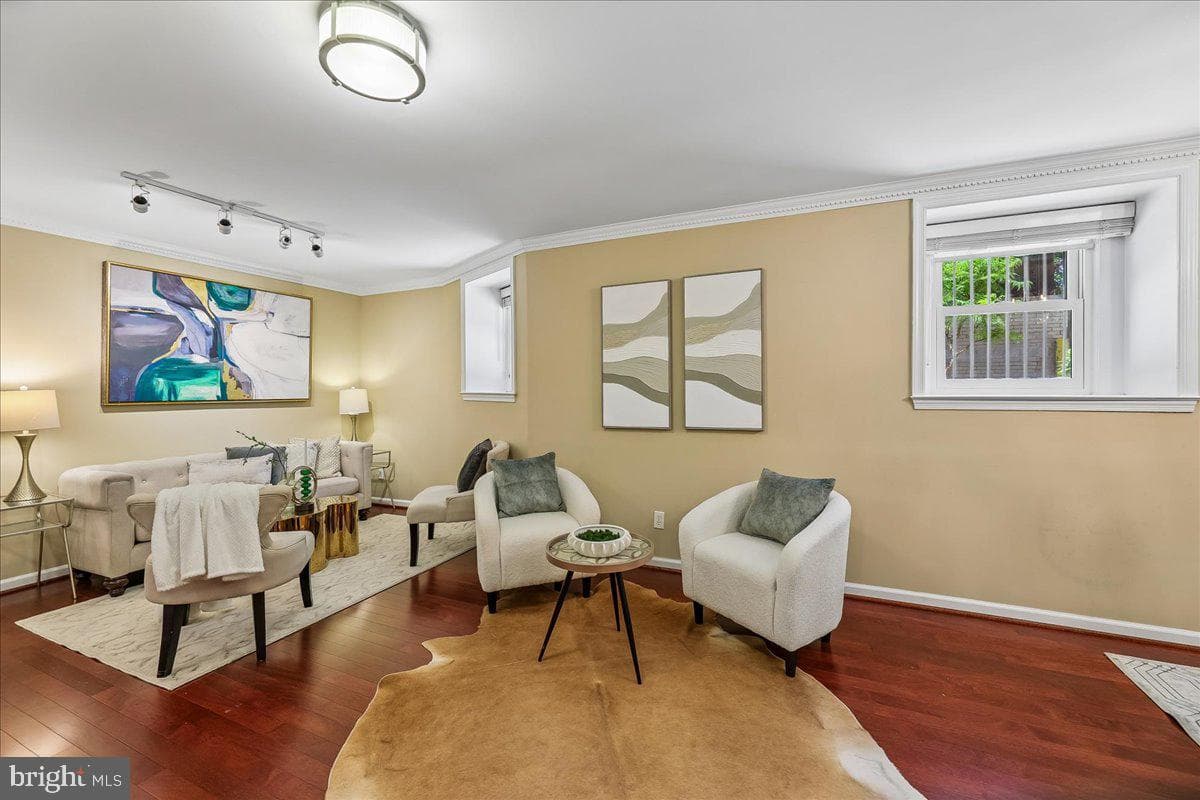 1735 New Hampshire Avenue NW #1 photo 14