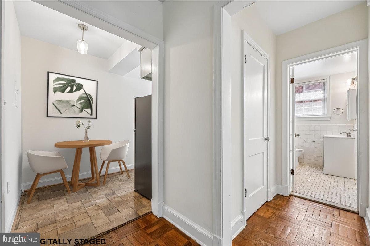 4481 Macarthur Boulevard NW #204 photo 3