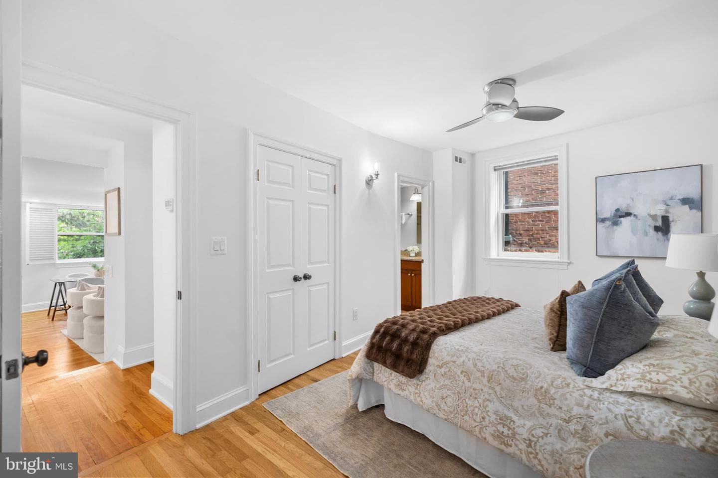 350 9th Street SE #15 photo 13