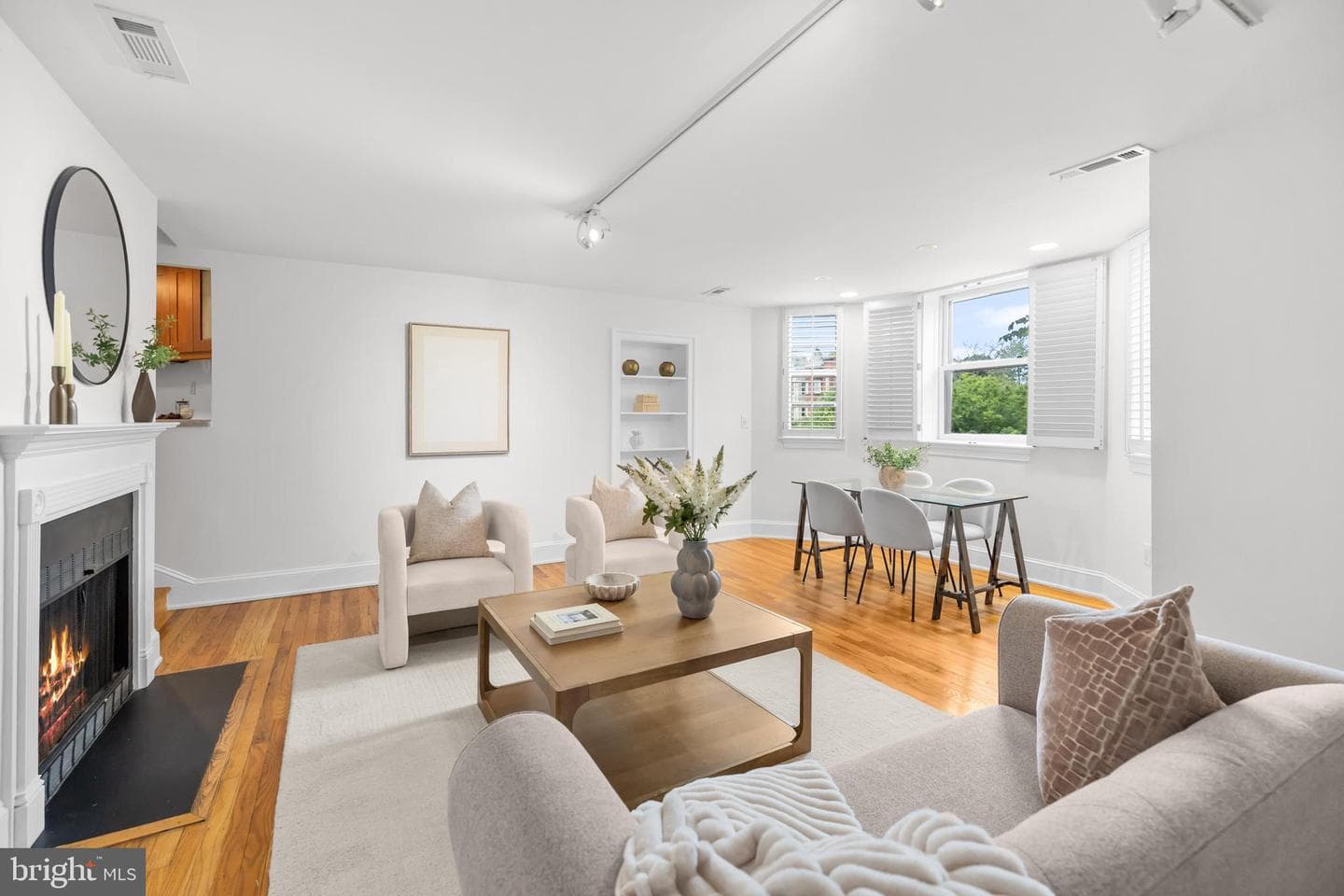 350 9th Street SE #15 photo 9