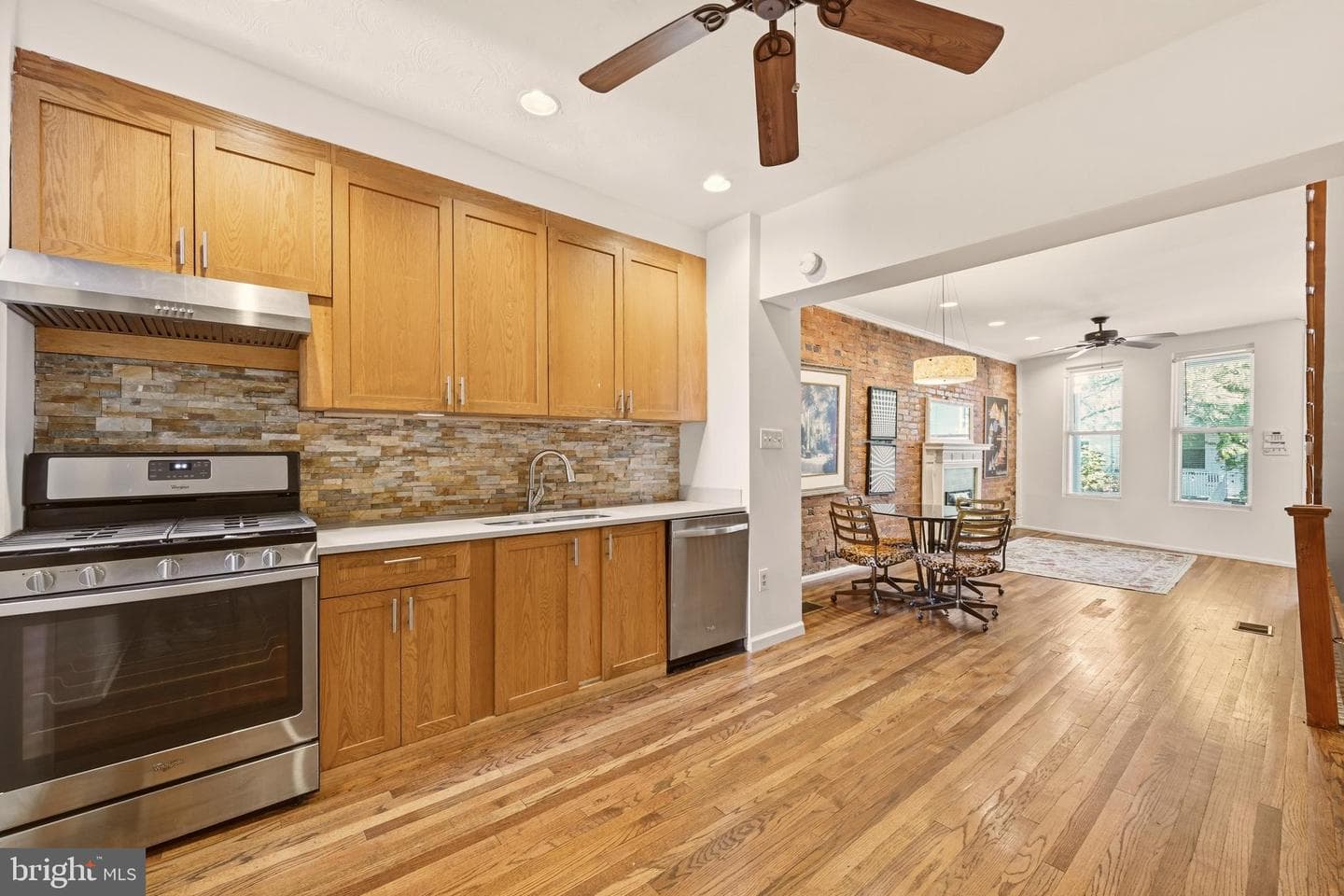 1402 Perry Place NW photo 8