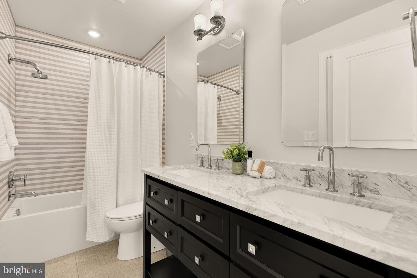 1737 11th Street NW #102 photo 27