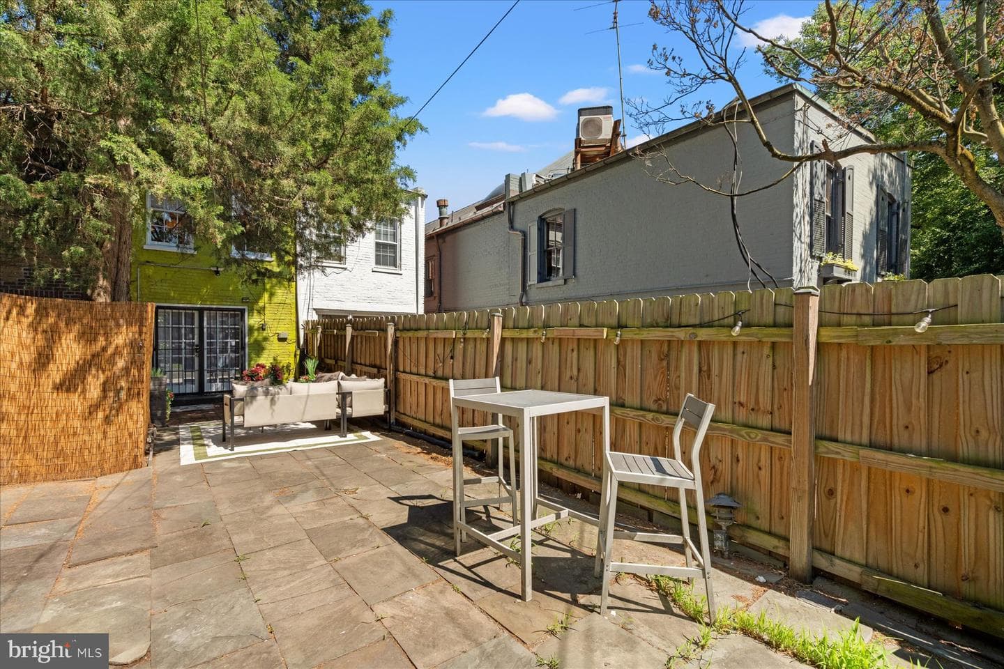 1062 Thomas Jefferson Street NW photo 26