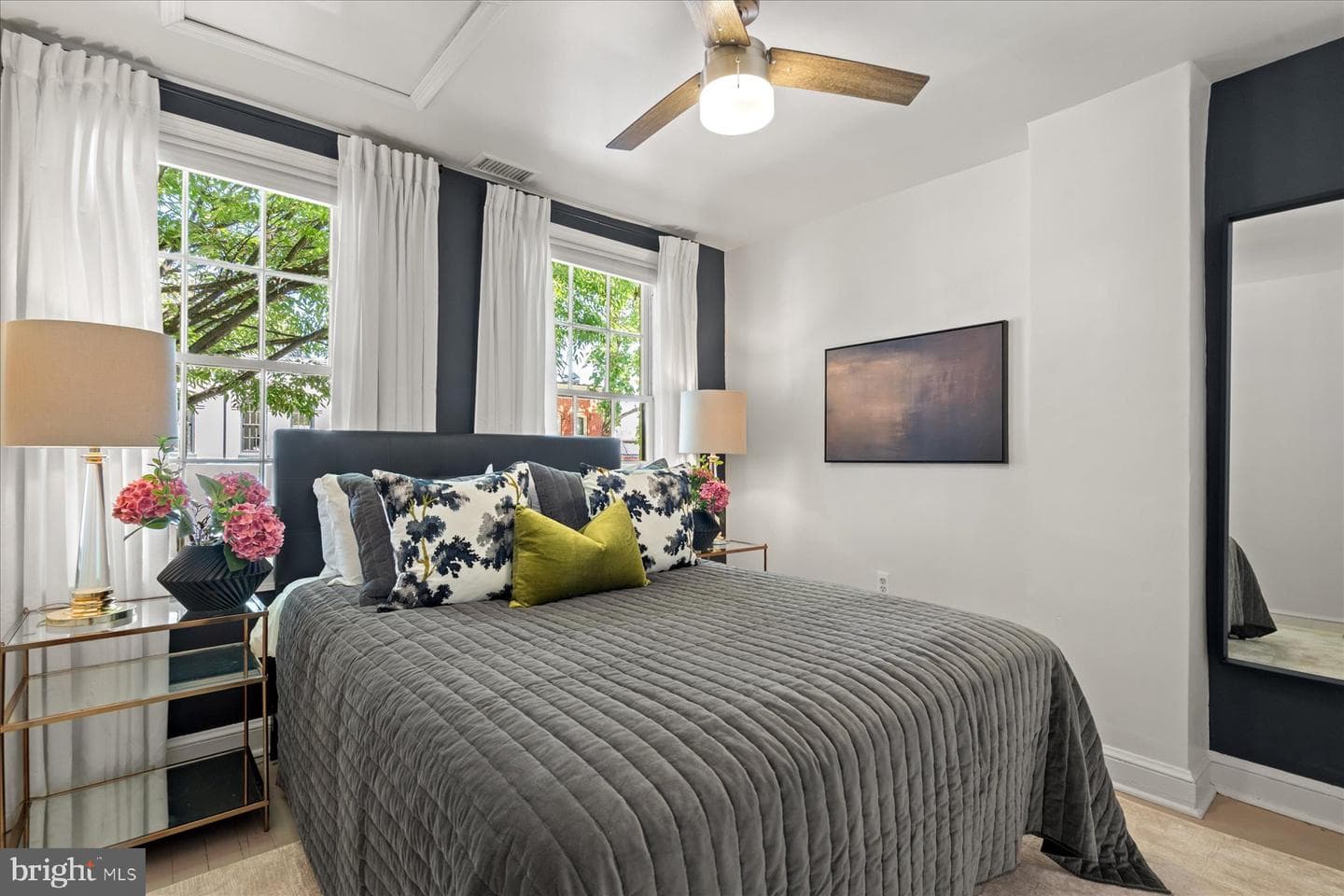 1062 Thomas Jefferson Street NW photo 32