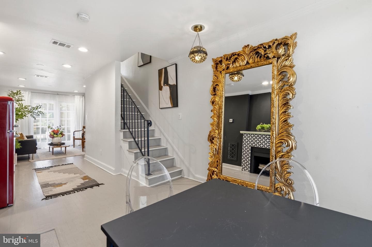 1062 Thomas Jefferson Street NW photo 9