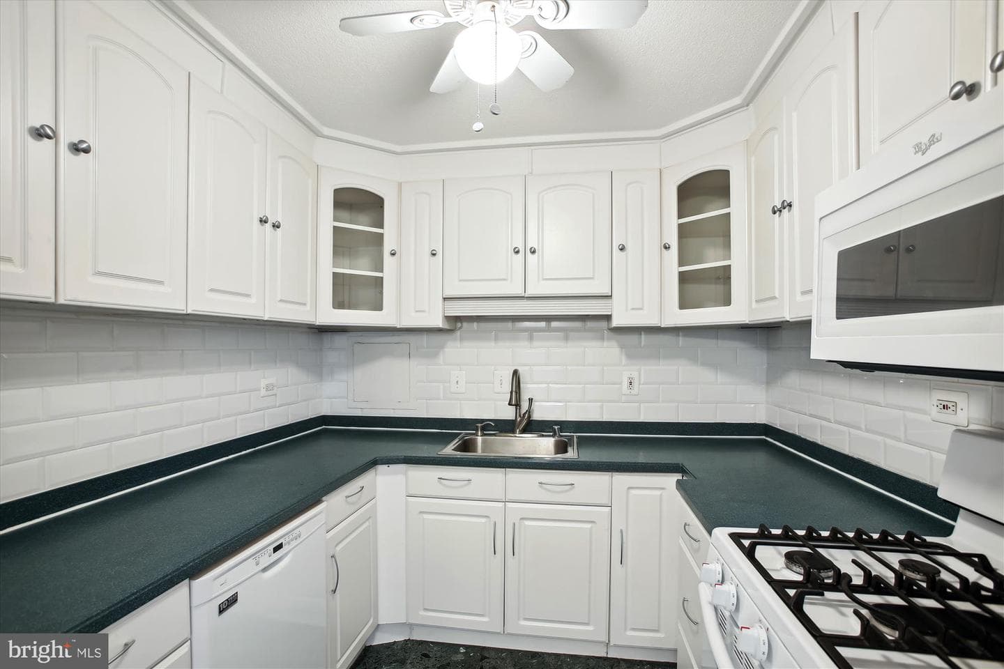 700 7th Street SW #211 photo 16