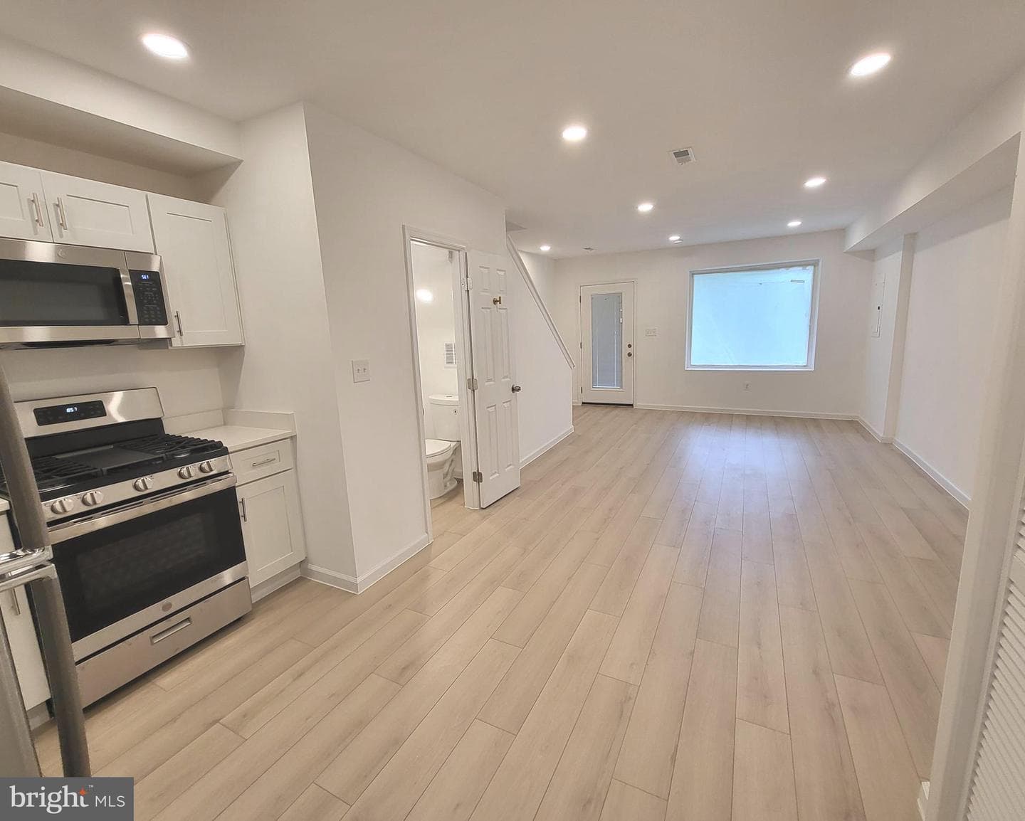 562 24th Street NE photo 10