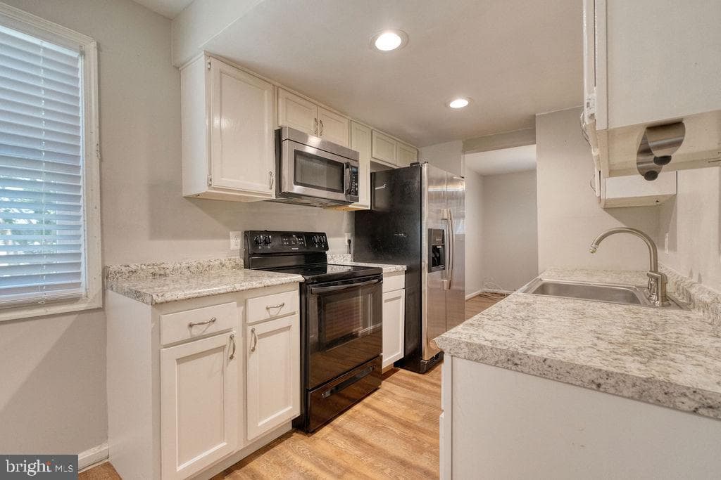 4903 8th Street NE photo 5