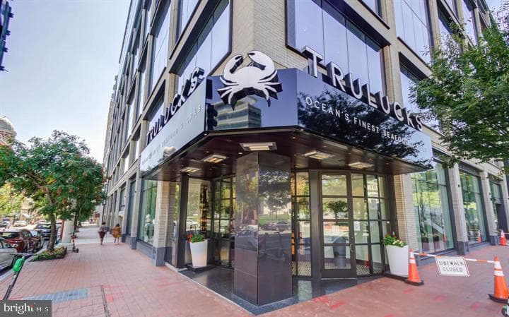 555 Massachusetts Avenue NW #1417 photo 62