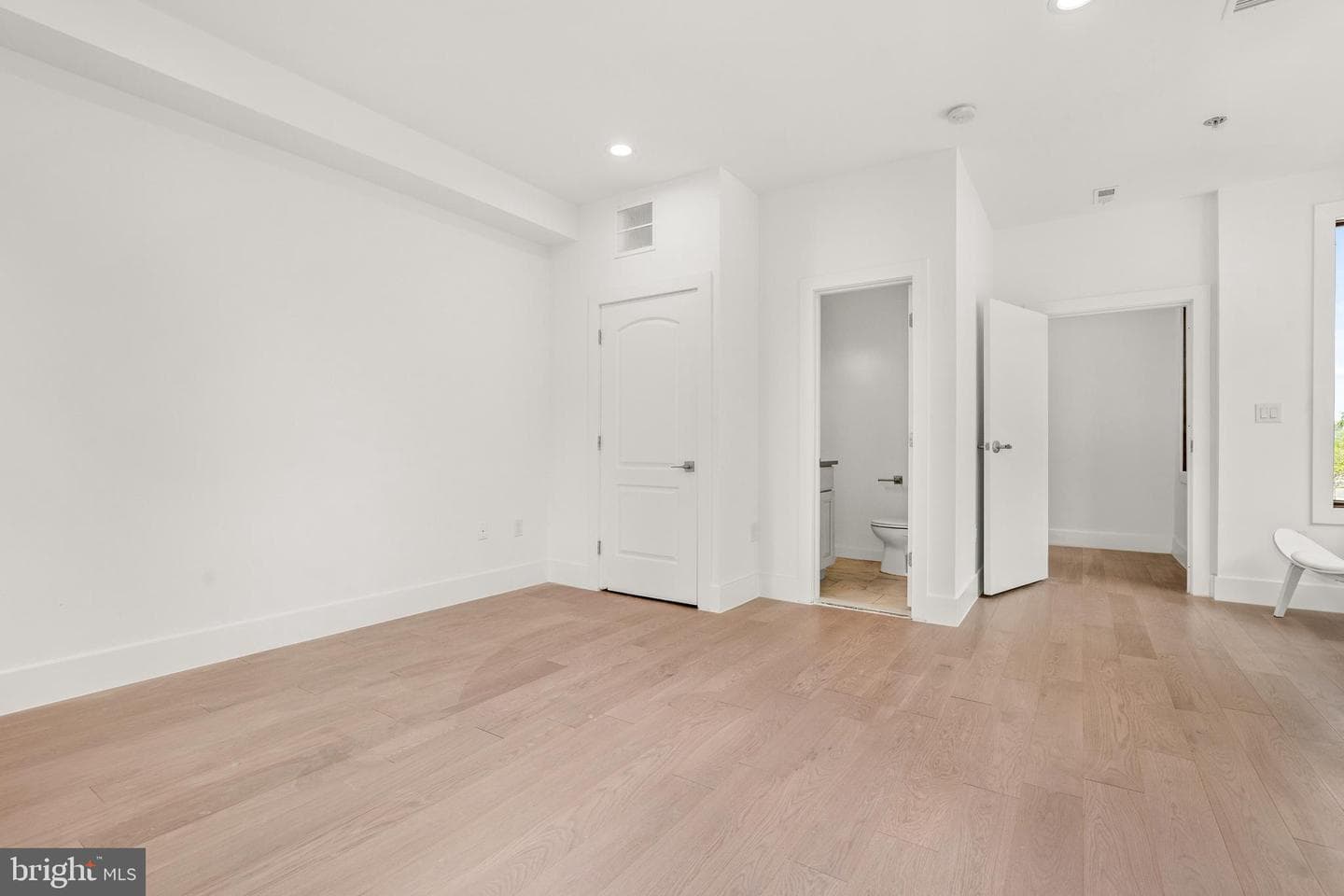 1555 9th Street NW #1 photo 27