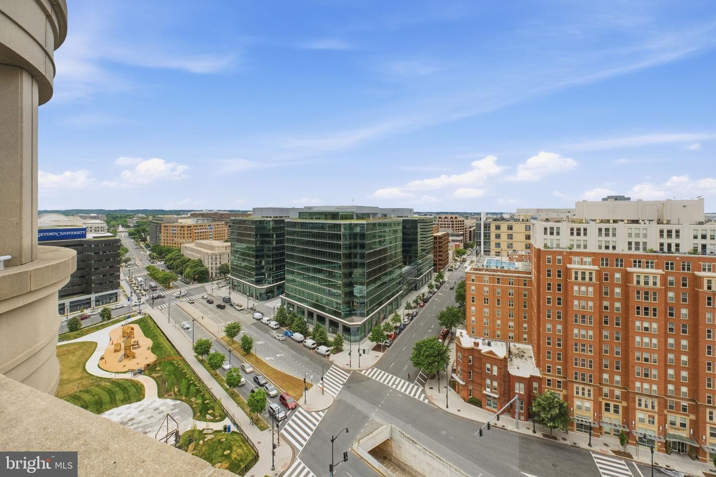 301 Massachusetts Avenue NW #906 photo 11