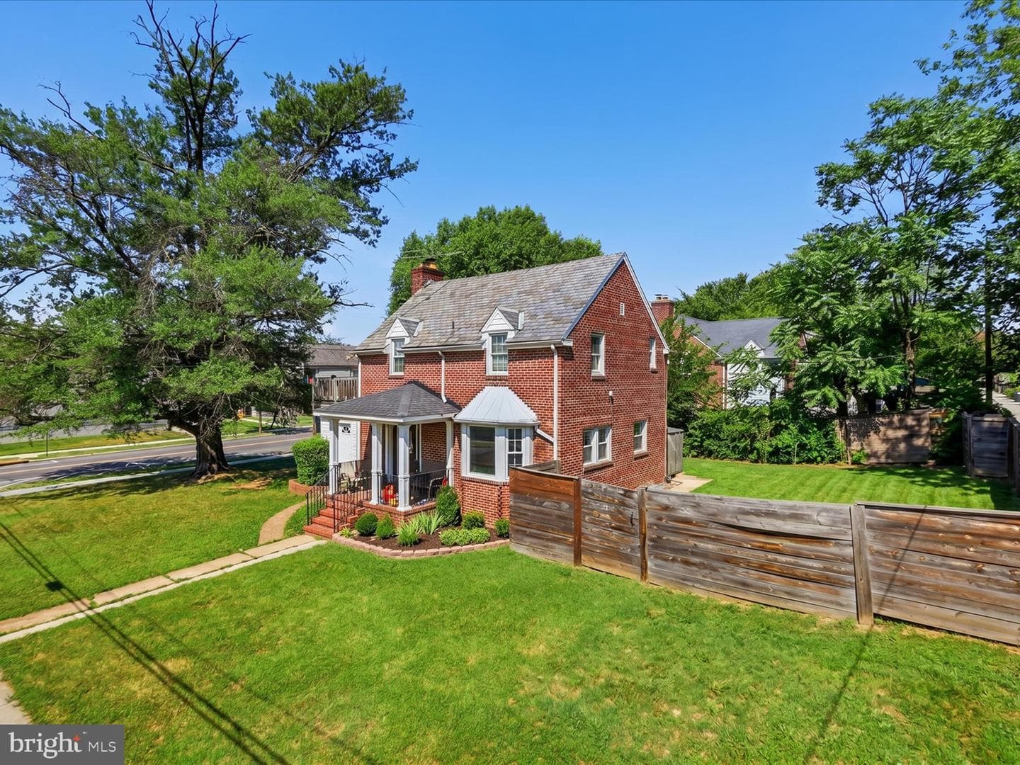 1494 Douglas Street NE, Washington