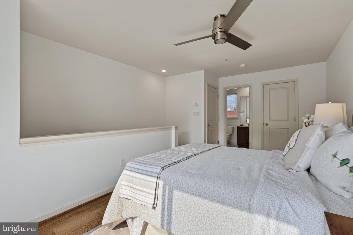 349 L Street SE photo 34