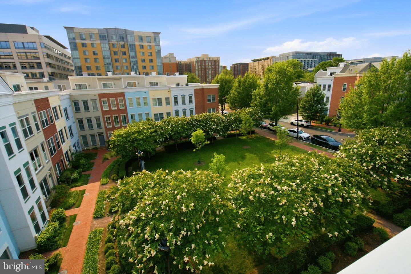 349 L Street SE photo 40