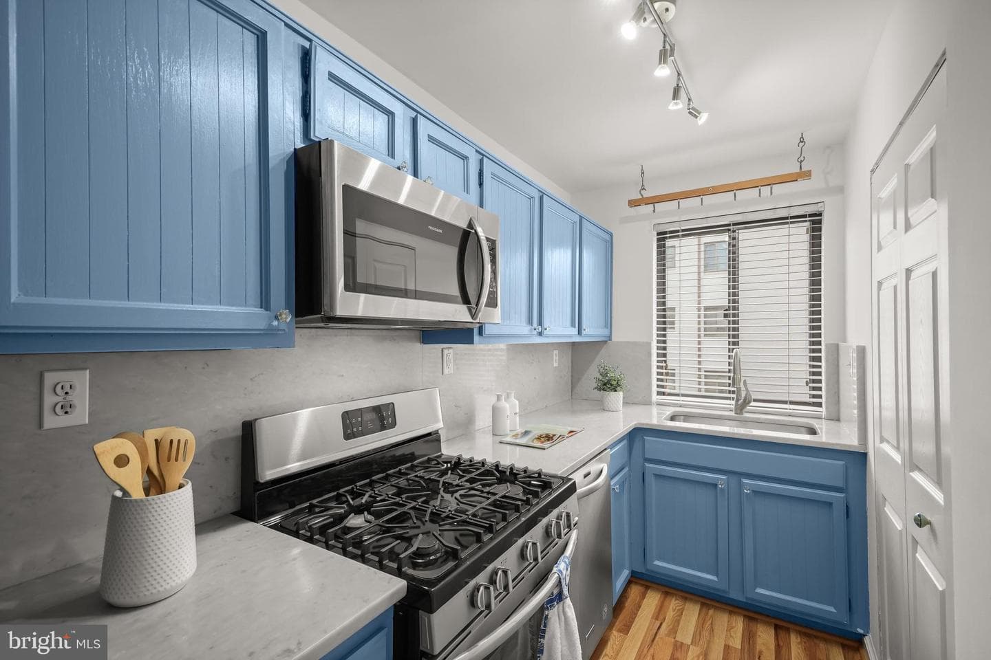 3819 Davis Place NW #4 photo 14
