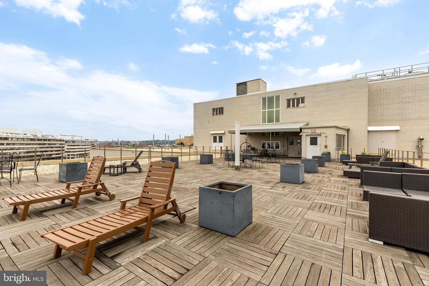 2475 Virginia Avenue NW #621 photo 27