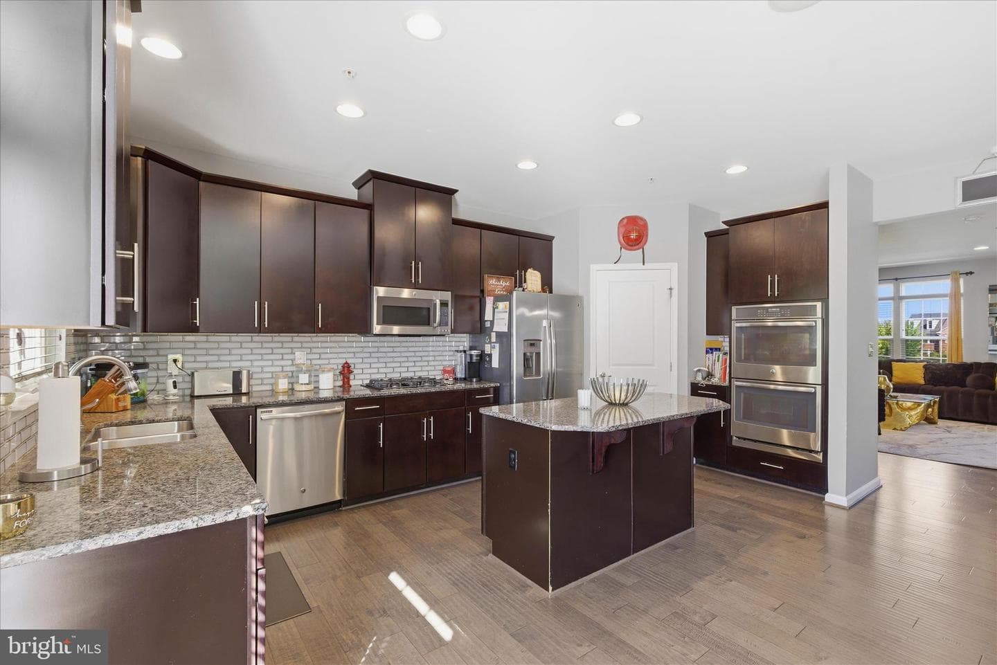 3608 Wright Terrace NE photo 11