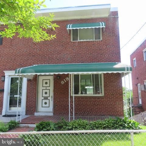819 Oglethorpe Street NE, Washington