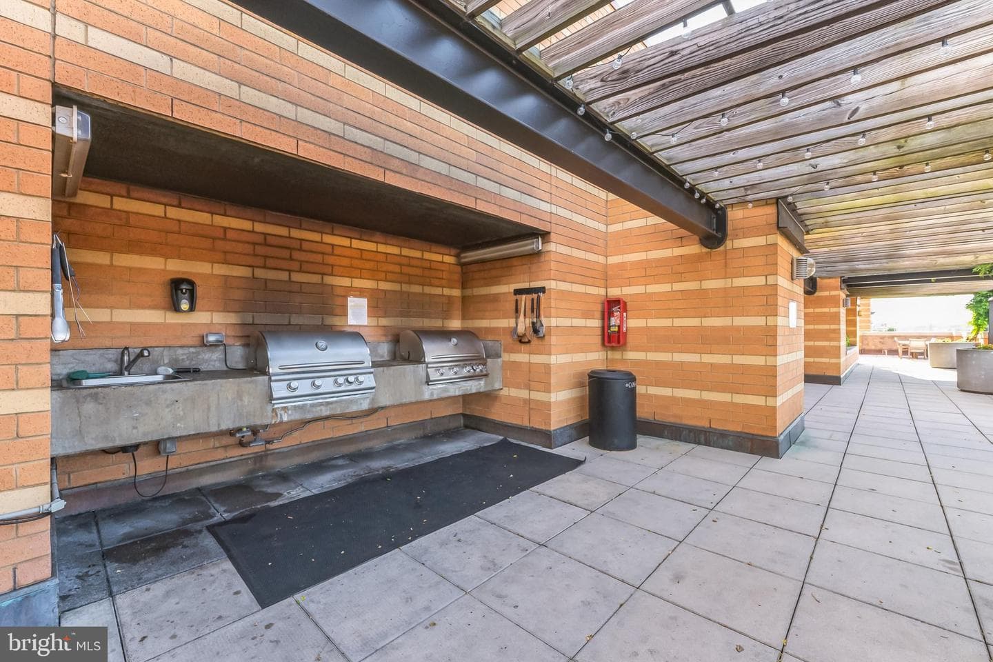 400 Massachusetts Avenue NW #910 photo 10