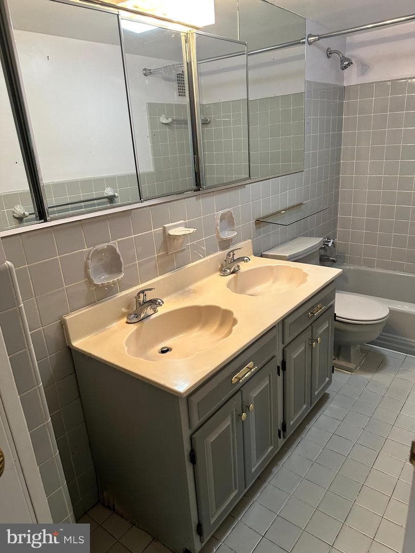 4201 Cathedral Avenue NW #513w photo 38