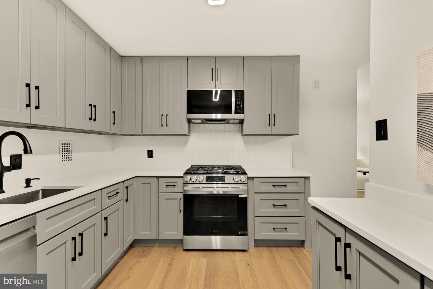 3001 Veazey Terrace NW #709 photo 11