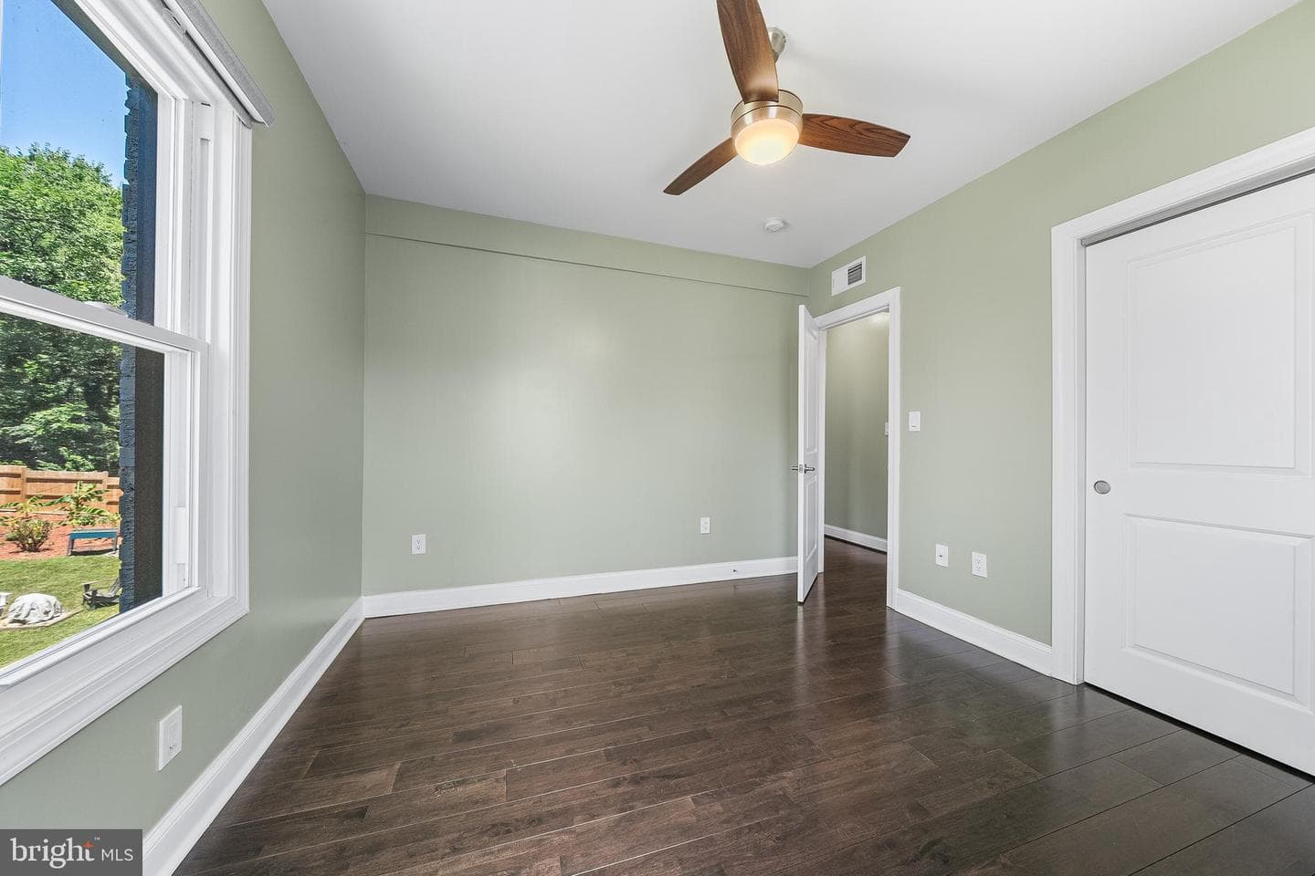2410 20th Street NE photo 31