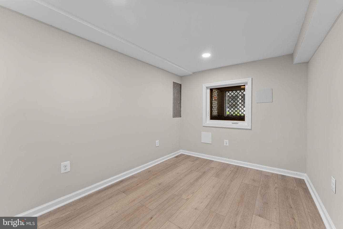 1339 Ridge Place SE photo 15