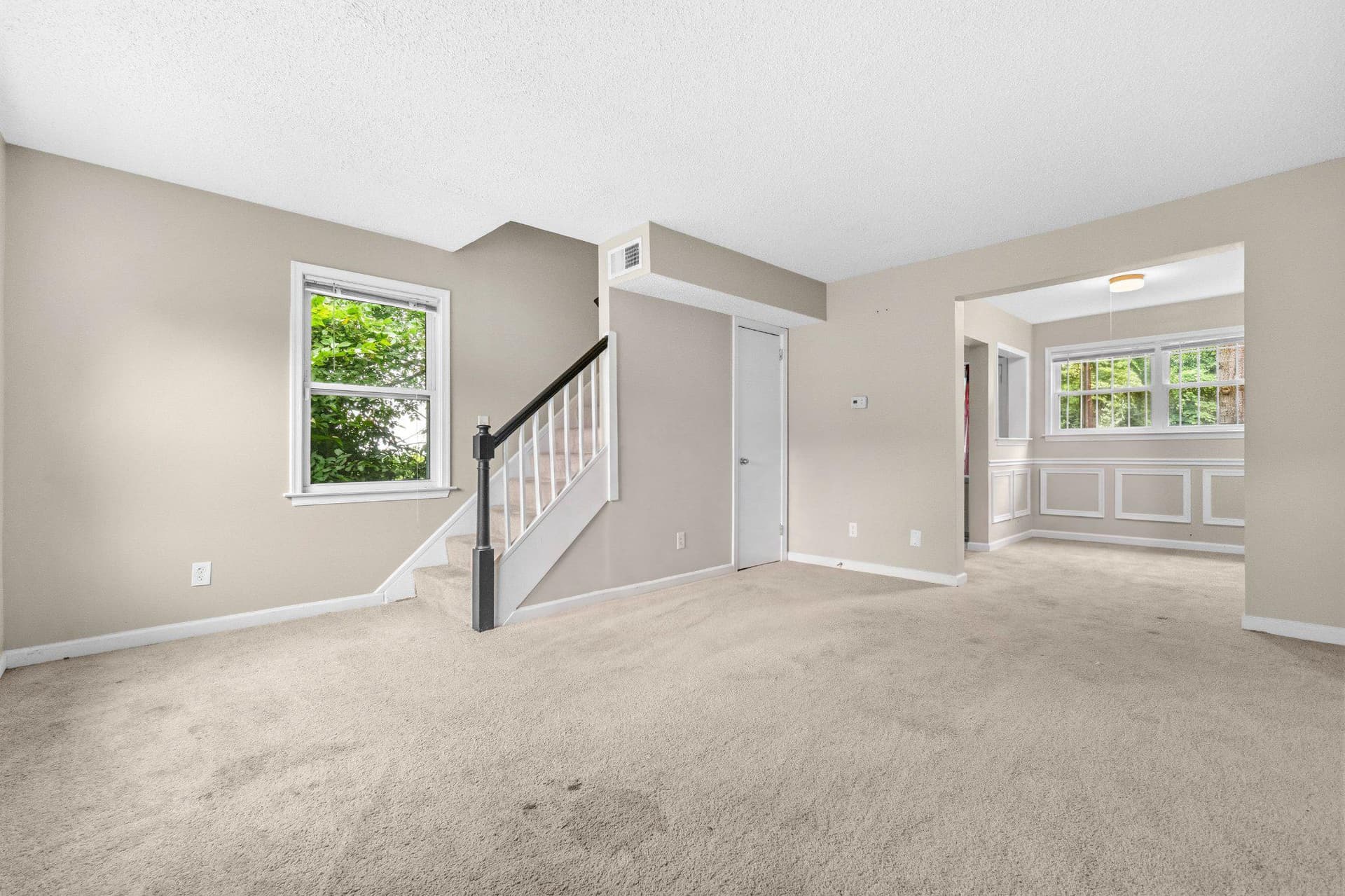 4960 Just Street NE photo 6