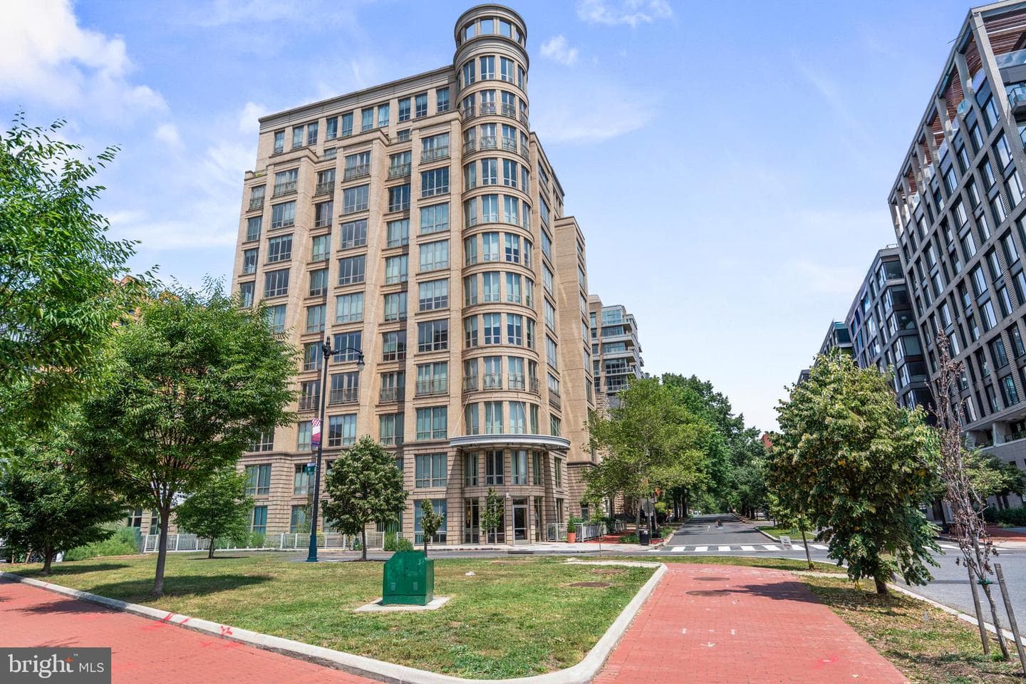 301 Massachusetts Avenue NW #701 photo 76