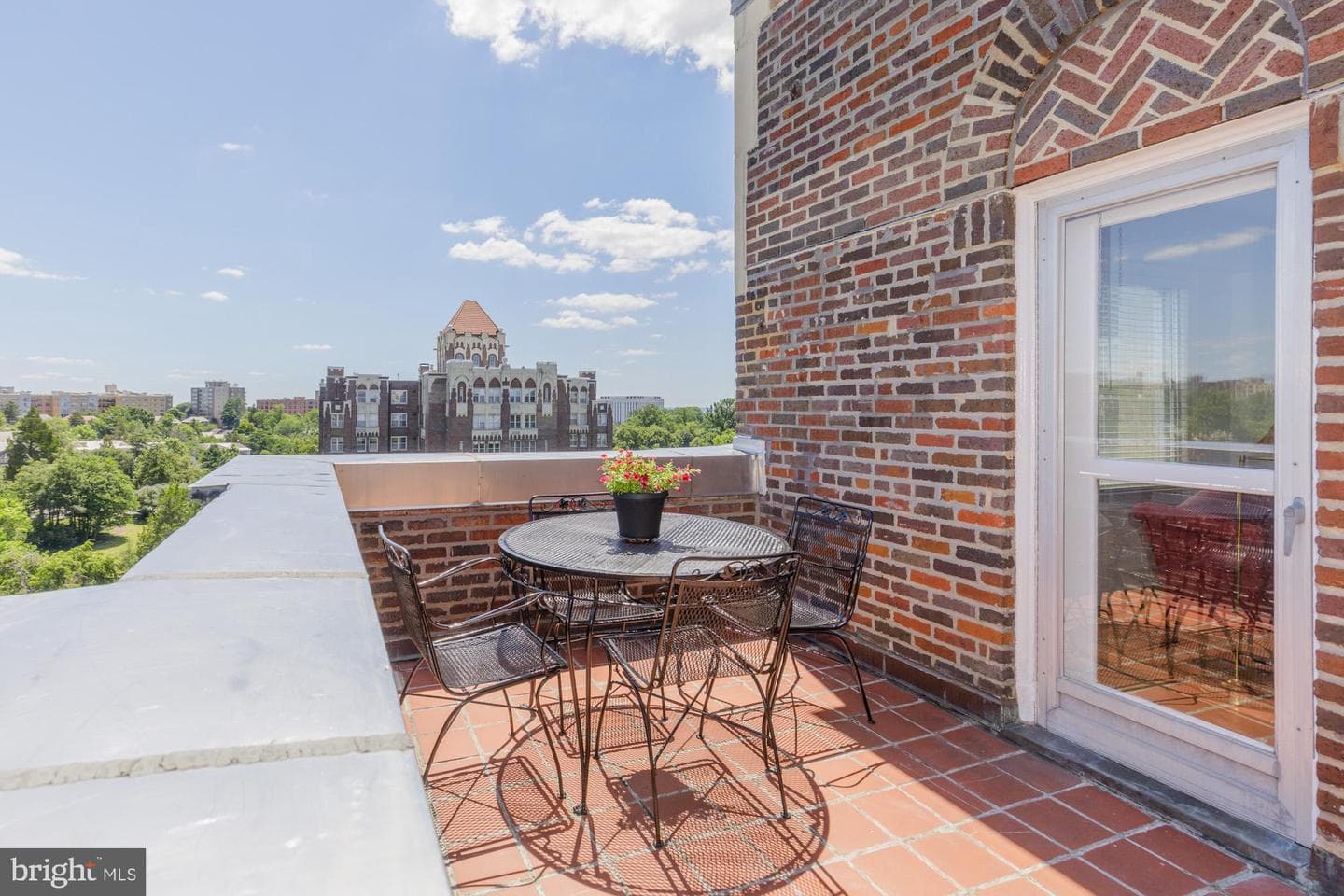 4000 Cathedral Avenue NW #804b photo 12