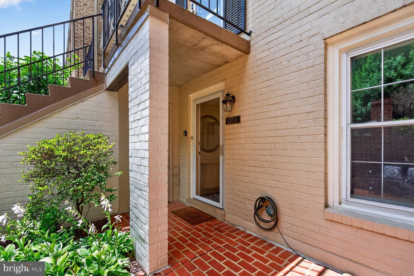 3271 Sutton Place NW #d, Washington