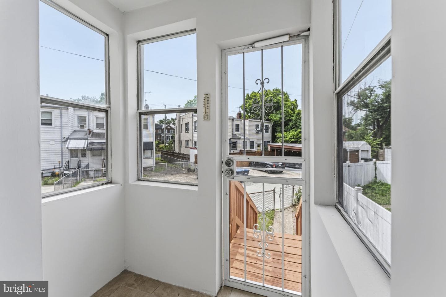 1333 Varnum Street NE photo 31